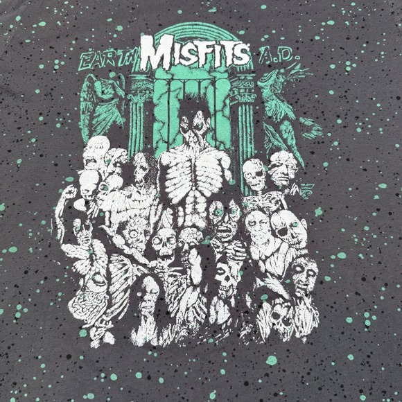 Misfits Earth AD Graphic T Shirt XL Mens Gray Punk Band Splatter Horror Rock - Picture 2 of 6
